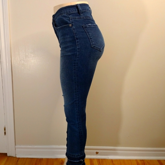 DG2 By Diane Gilman Jean Pants - Picture 2 of 7